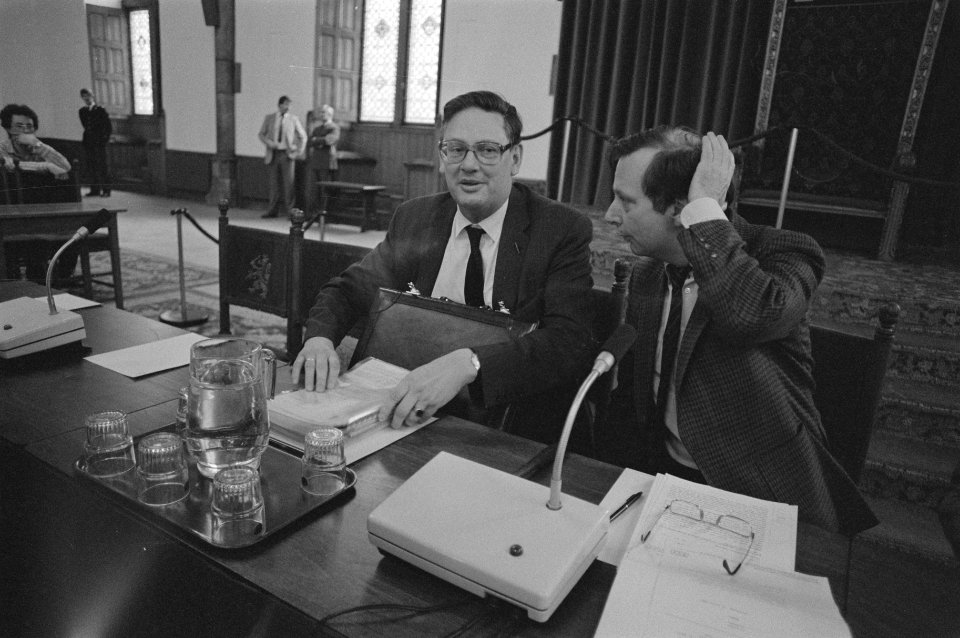 Tweede Kamer , EZ vergadert over de scheepswerf Van der Giessen De Noord Van A, Bestanddeelnr 933-2993