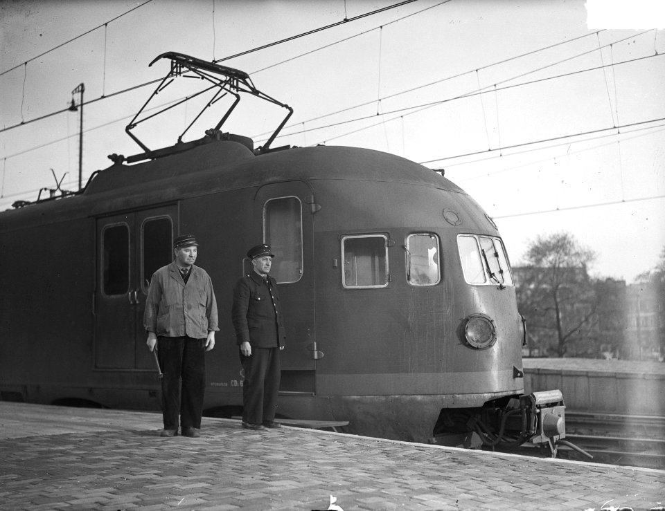 Twee minuten stilte bij de Spoorwegen, Bestanddeelnr 903-9453