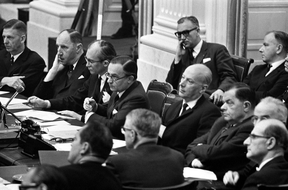 Tweede Kamer , behandeling regeringsverklaring, regeringstafel, Bestanddeelnr 920-2443