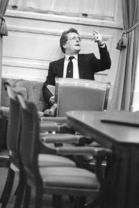 Tweede Kamer , behandeling wetsvoorstel wijziging AOW staatssecretaris De Graaf, Bestanddeelnr 933-2190