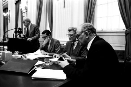 Tweede Kamer , behandeling voorjaarsnota, Albeda (Soc. Zaken), Van Aardenne , Van Amersfoort en Minister Van der Stee, Bestanddeelnr 931-4836