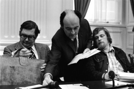 Tweede Kamer , bouwbeleid nr 14, 15 Van Thijn (l) en Wiegel (r), Bestanddeelnr 927-8745