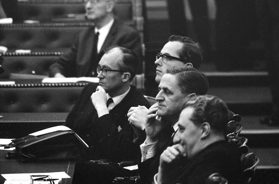 Tweede Kamer , de regeringstafel, Bestanddeelnr 917-2151