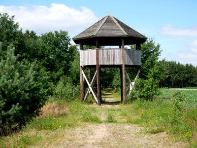 Turm zur Vogelbeobachtung bei Leverdingen