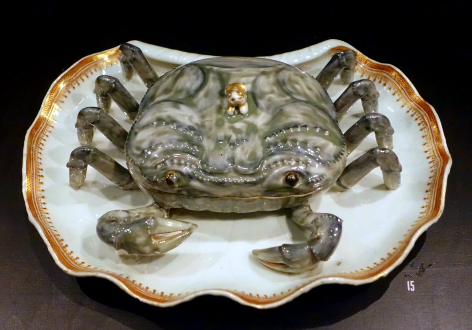 Tureen in the shape of a crab, China, Qing dynasty, Qianlong period, c. 1790 AD, porcelain - Östasiatiska museet, Stockholm - DSC09520