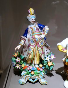 Turk, Bow Porcelain Factory, c. 1770, soft-paste porcelain - Wadsworth Atheneum - Hartford, CT - DSC05223