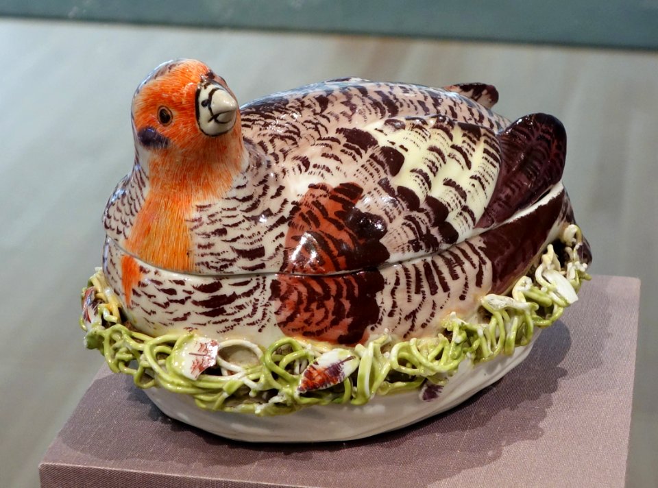 Tureen in the shape of a partridge, Chelsea, c. 1754-1755, soft-paste porcelain - California Palace of the Legion of Honor - DSC07698