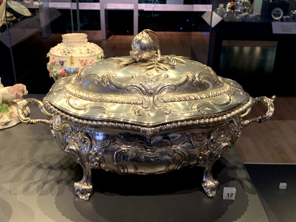 Tureen, Silver, by Alexander Gardner, Edinburgh, 1763-64, photo 2