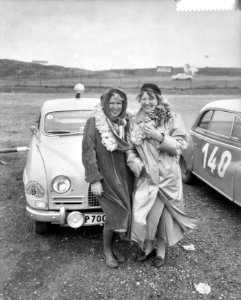 Tulpenralley, einde op het circuit van Zandvoort algemeen winnaar , beste damese, Bestanddeelnr 910-3366