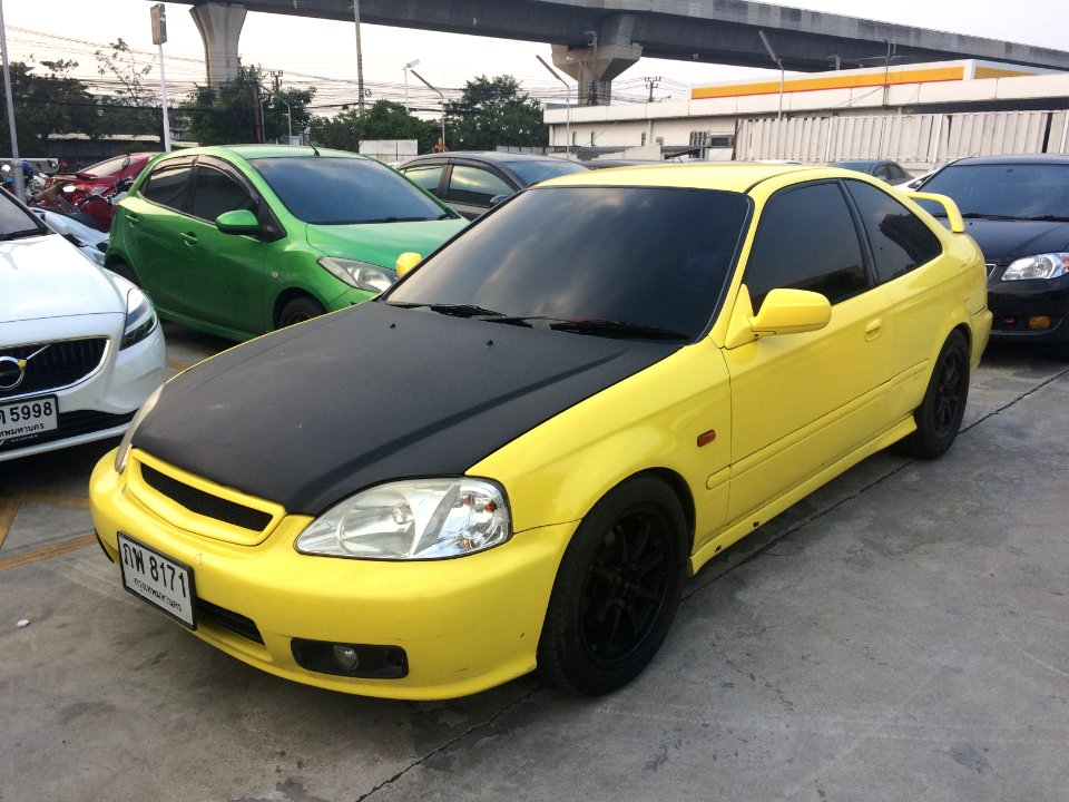 Tuned Honda Civic Coupé (EJ) in Thailand 01