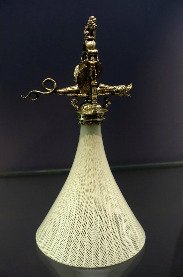 Tumbler (Sturzbecher) with whistle in dragon's form, Venice or Venetian style, late 1500s to early 1600s, glass with silver fittings - Landesmuseum Württemberg - Stuttgart, Germany - DSC03393