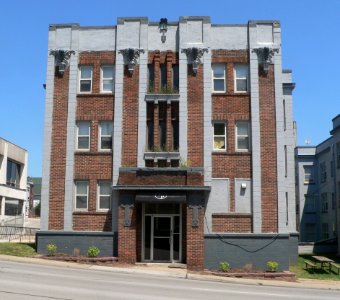Turner Court Apts (Omaha) W bldg from S 1