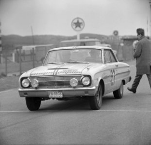 Tulpenrallye 1963 , H Greder - M Delalande (Frankrijk) in een Ford Falcon Spr…, Bestanddeelnr 915-0847