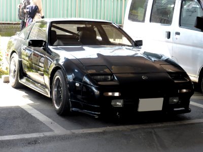 Tuned Nissan FAIRLADY Z 300ZX (Z31) front