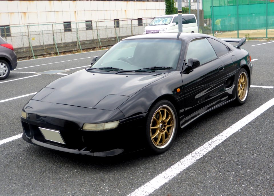 Tuned Toyota MR2 GT (SW20) front