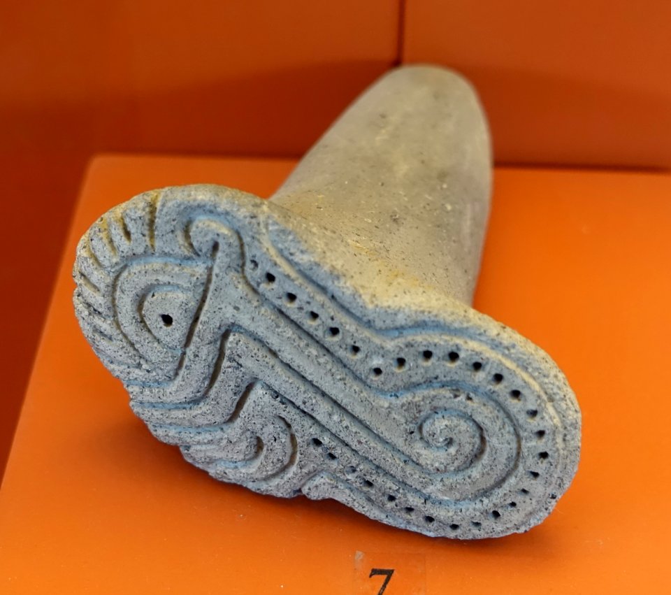 Tumaco zoomorphic stamp, 300 BC to 200 AD - Redpath Museum - McGill University - Montreal, Canada - DSC08231