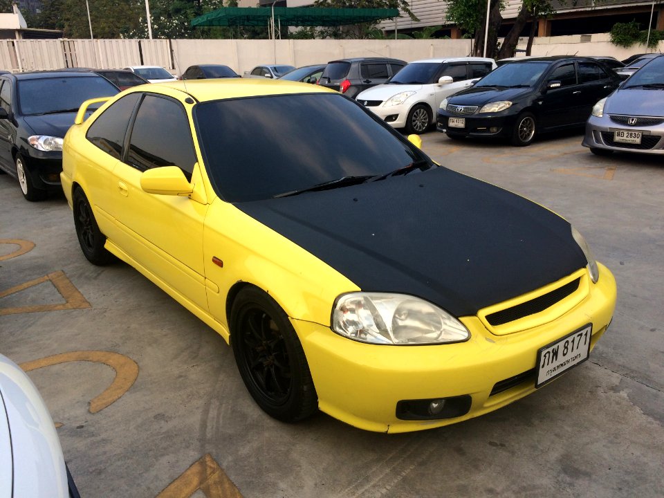 Tuned Honda Civic Coupé (EJ) in Thailand 02