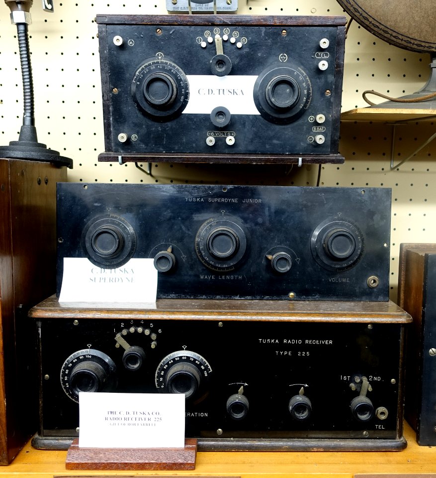 Tuska Superdyne Receiver and Radio Receiver Type 225 - New England Wireless & Steam Museum - East Greenwich, RI - DSC06645