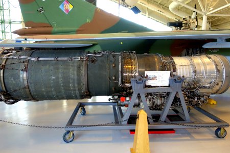 Tumansky R-29-300 turbojet engine, 1972 - Evergreen Aviation & Space Museum - McMinnville, Oregon - DSC01088