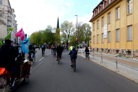 TVO stoppen bicycle demonstration back 2021-04-25 34