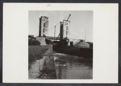 Tussen Deventer en Lochem. Sluis, Bestanddeelnr 31003 029