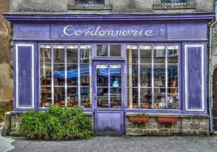 Guérande former shoemaker photo