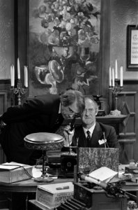 TV-stuk Lijmen naar roman van Elsschot Bob de Lange als Boorman en Ton Lensi, Bestanddeelnr 923-6236