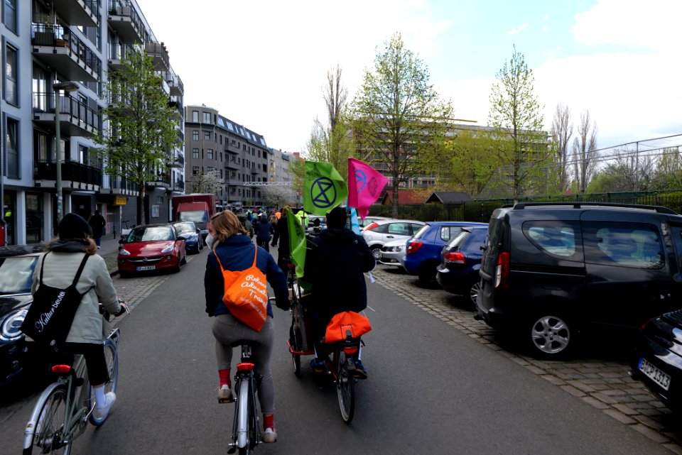 TVO stoppen bicycle demonstration back 2021-04-25 30