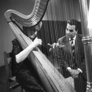 TV Muziekexpress Rosa Spier (Harp) en Willem O Duys, Bestanddeelnr 913-1519