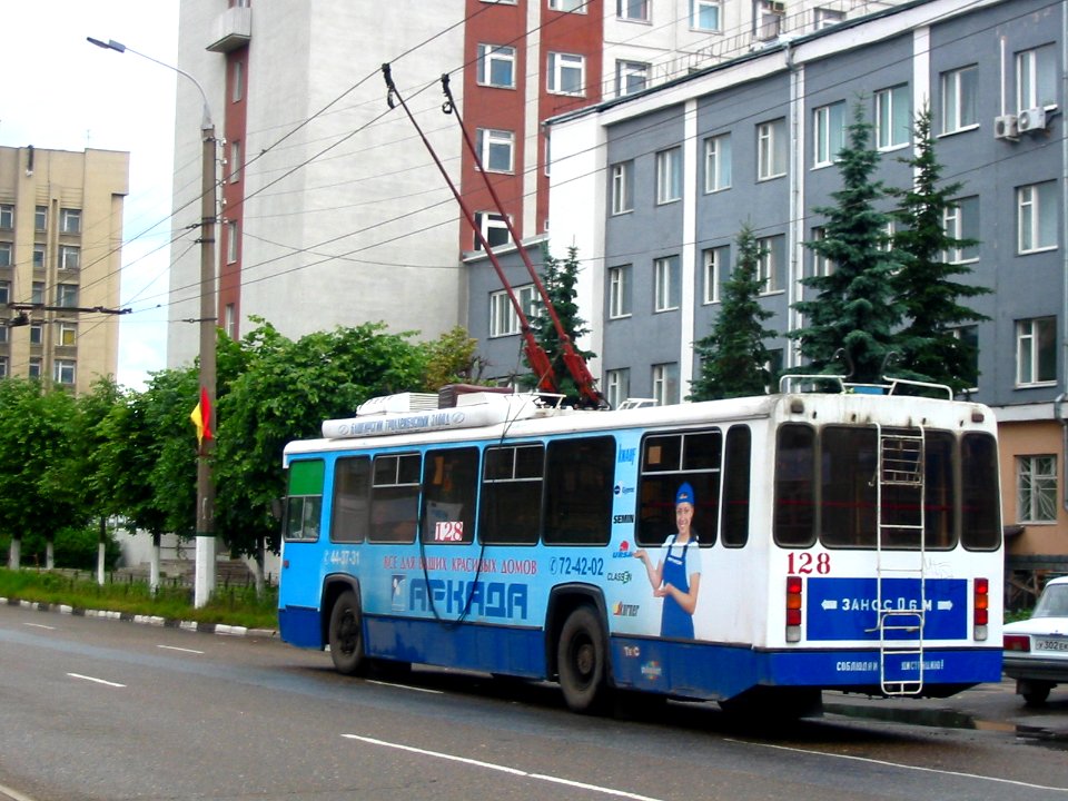 Tver trolleybus 128 20050626 092
