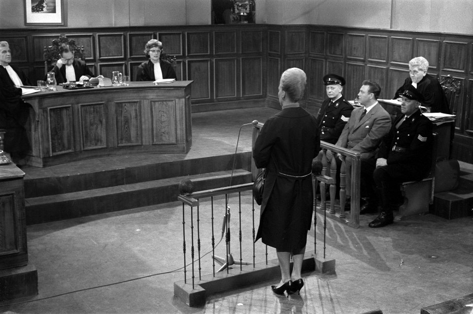 TV-rechtbank de Zaak van Veen , de beklaagde Arie van Veen, Bestanddeelnr 914-8309