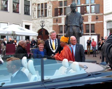 Tutu meets Schweitzer (4)