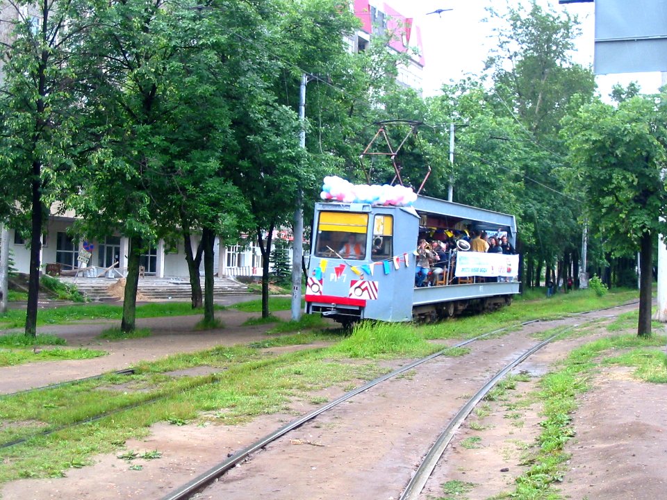Tver tram RT-7 20050626 052