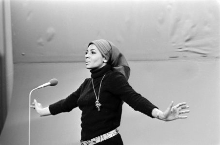 TV-opnamen van Engelse zangeres Shirley Bassey Shirley Bassey , kop, Bestanddeelnr 924-1644