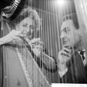 TV Muziekexpress Rosa Spier (Harp) en Willem O Duys, Bestanddeelnr 913-1524