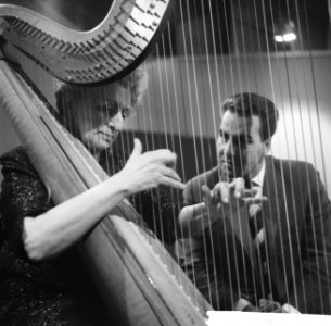 TV Muziekexpress Rosa Spier (Harp) en Willem O Duys, Bestanddeelnr 913-1522