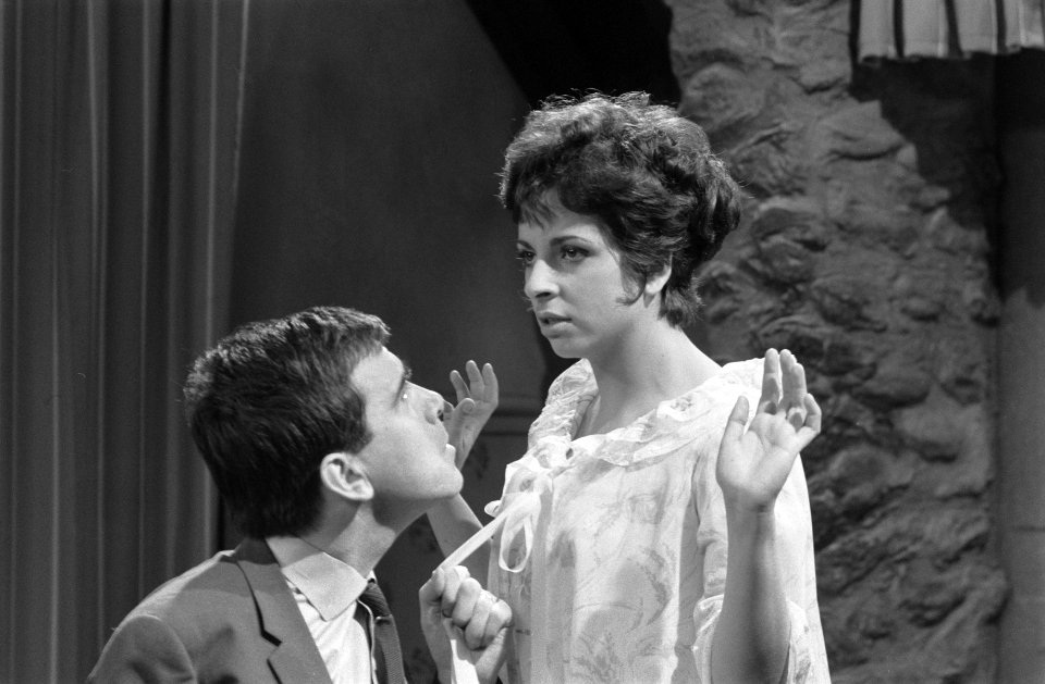 TV spel ¨Meneer Mazure¨. Wim van den Heuvel en Shireen Strooker, Bestanddeelnr 912-1581