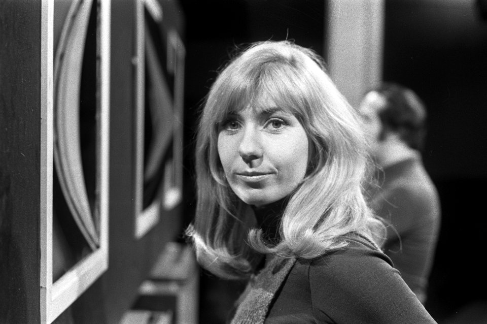TV Willeke Alberti in Kort en Klein, Willeke Alberti , in scene, Bestanddeelnr 925-1498
