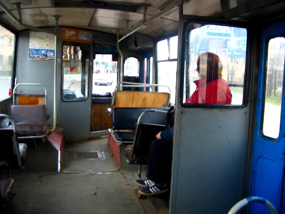 Tver trolleybus 127 20050501 496