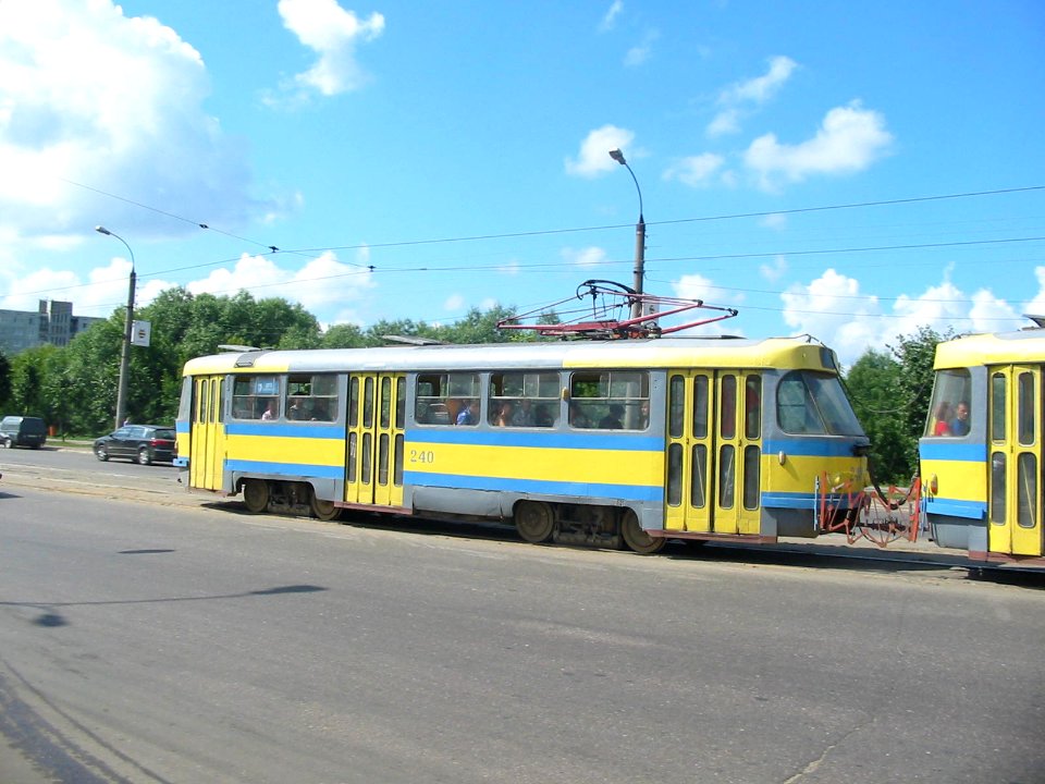 Tver tram 240 20050726 002