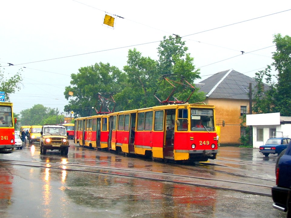 Tver tram 249 20050626 027