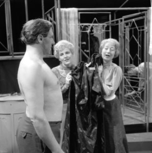 TV-opera The old maid and the thief van Gian Carlo Menotti. Cornelis Schell, …, Bestanddeelnr 913-0355