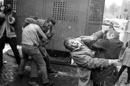 TV-opnamen in de Jordaan voor detective-serie Judasgeld van Marten Treffer, Bestanddeelnr 922-1938