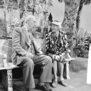 TV Zonnige morgen met Jacqueline Royaards en Philippe la Chapelle, Bestanddeelnr 914-1879