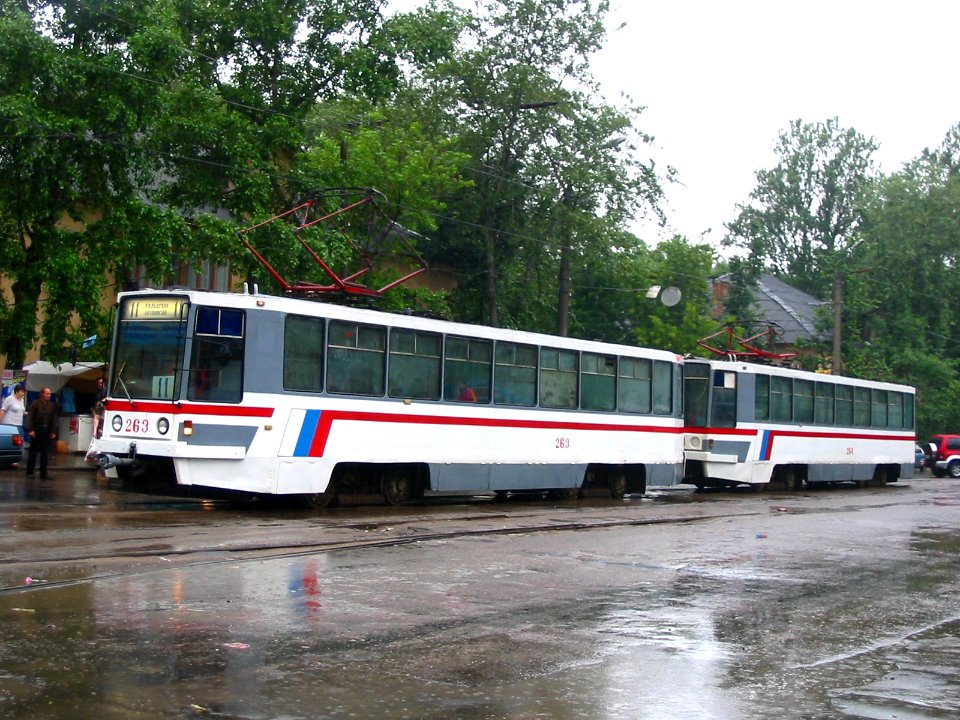 Tver tram 263 20050626 032