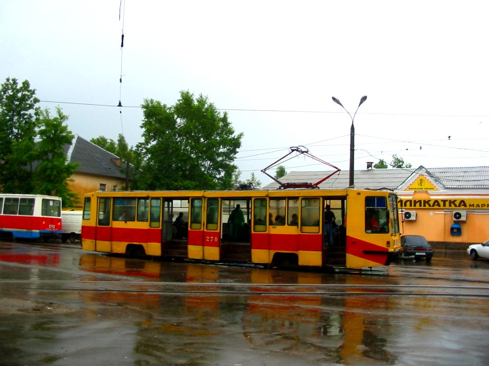 Tver tram 270 20050626 025