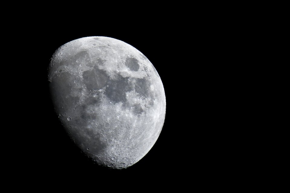 Moon telephoto lens crater