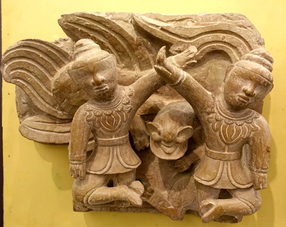 Two men playing a ball game, Tho Tang Communale house, Vinh Phuc province, 17th century AD, wood - Vietnam National Museum of Fine Arts - Hanoi, Vietnam - DSC04989