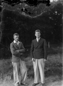 Two gentlemen (1293818)
