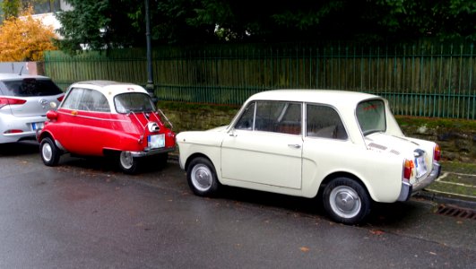 Two cars - Mathildenhöhe - Darmstadt, Germany - DSC01333